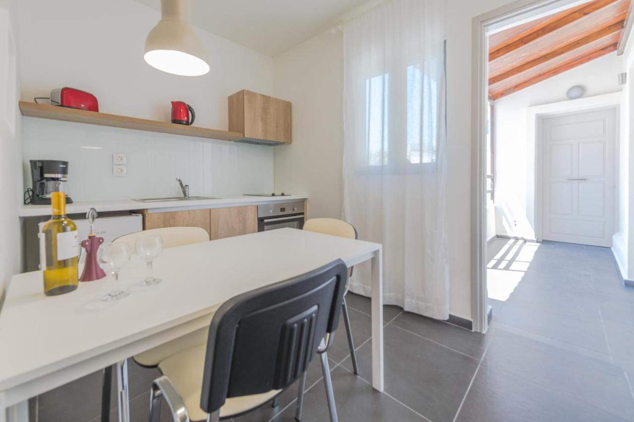Rotunda Suites Kalamaki Eksteriør bilde
