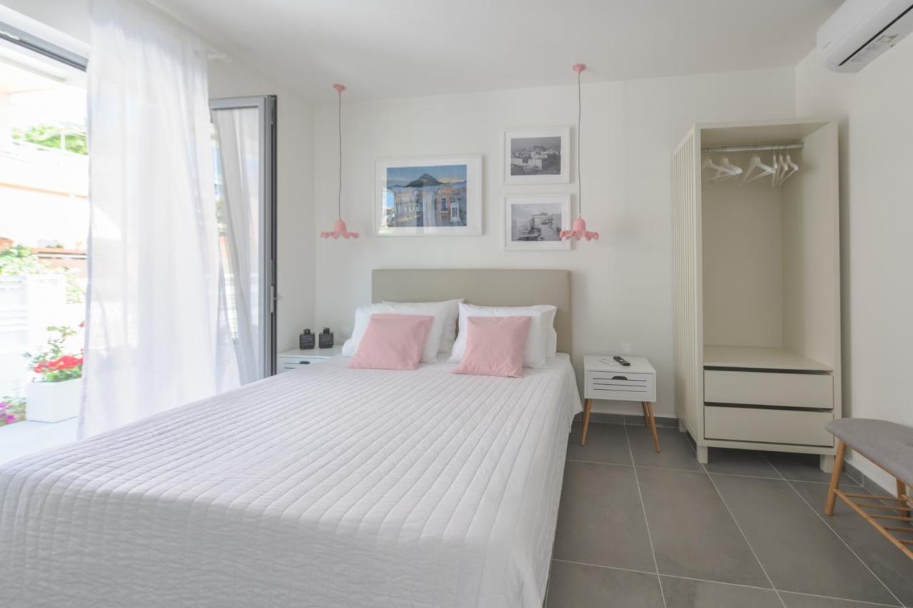 Rotunda Suites Kalamaki Eksteriør bilde